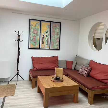 In The Heart Of Artists's House